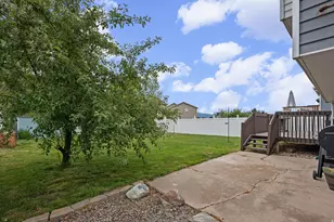 1828 N 225 W, Layton, UT 84041 - Photo 17