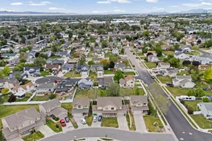 1828 N 225 W, Layton, UT 84041 - Photo 27