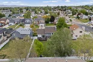 1828 N 225 W, Layton, UT 84041 - Photo 27