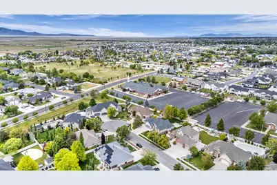 1536 W Misty Breeze Cir S, Kaysville, UT 84037 - Photo 53