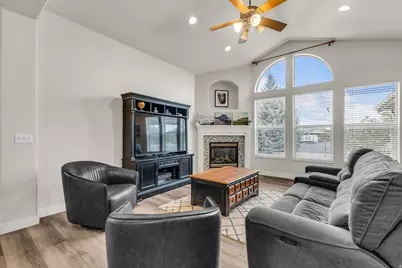 1536 W Misty Breeze Cir S, Kaysville, UT 84037 - Photo 9