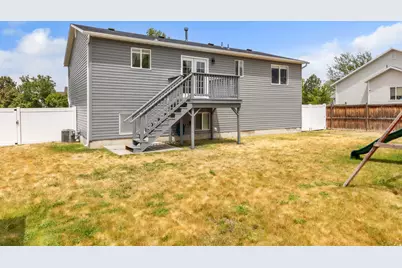 474 E 810 N, Tooele, UT 84074 - Photo 15