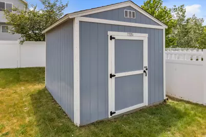 474 E 810 N, Tooele, UT 84074 - Photo 17