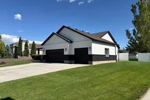 3987 W Red Tail Dr S, Riverton, UT 84065 - Photo 5