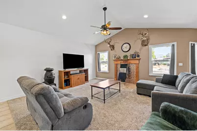 247 W 400 N, Santaquin, UT 84655 - Photo 9