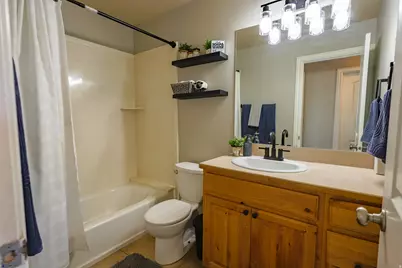 551 E Walnut Glen Dr, Springville, UT 84663 - Photo 25
