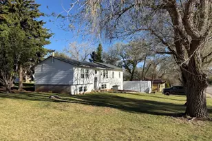 417 S Main St, Monticello, UT 84535 - Photo 3