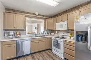 819 S Canyon Rd, Payson, UT 84651 - Photo 11