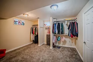 1618 W Camelot Dr, Layton, UT 84041 - Photo 11