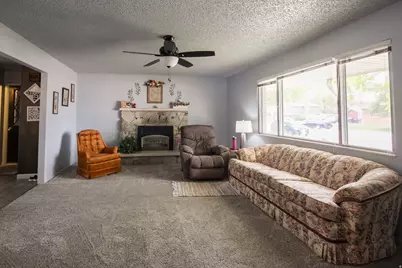 344 N 250 W, Vernal, UT 84078 - Photo 3