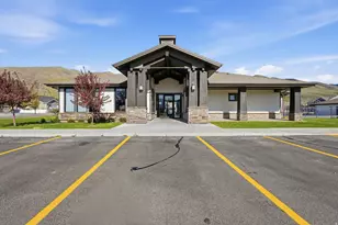 1392 E 380 S, Hyrum, UT 84319 - Photo 33