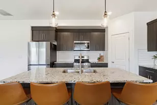 1392 E 380 S, Hyrum, UT 84319 - Photo 5
