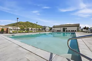 1392 E 380 S, Hyrum, UT 84319 - Photo 43