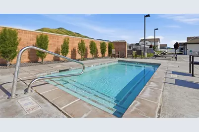 1392 E 380 S, Hyrum, UT 84319 - Photo 41