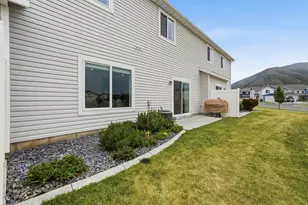 1392 E 380 S, Hyrum, UT 84319 - Photo 31