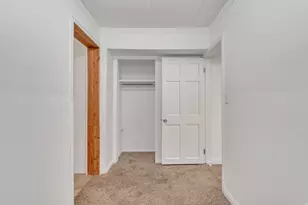 1184 W 400 S, Salt Lake City, UT 84104 - Photo 11