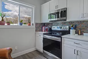 4901 S Laura Dr E, Salt Lake City, UT 84107 - Photo 13