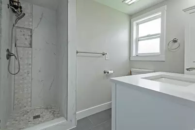 4901 S Laura Dr E, Salt Lake City, UT 84107 - Photo 15