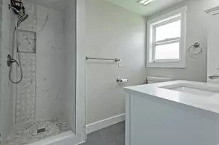 4901 S Laura Dr E, Salt Lake City, UT 84107 - Photo 15