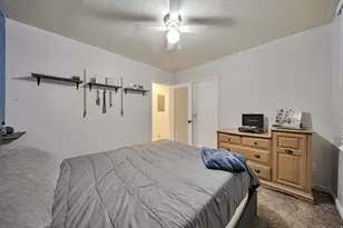5946 S Highland Dr, Holladay, UT 84121 - Photo 11