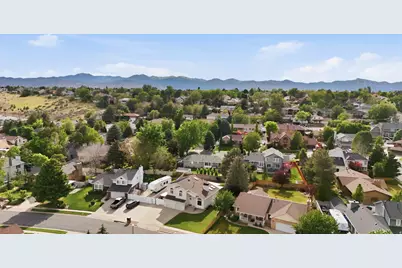 11724 S Briar Glen Dr E, Sandy, UT 84092 - Photo 49