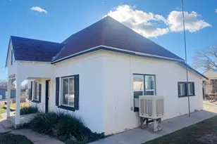 115 N 400 W, Blanding, UT 84511 - Photo 3