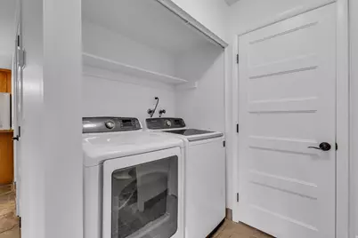 10062 S Bell Canyon Cir, Sandy, UT 84092 - Photo 19
