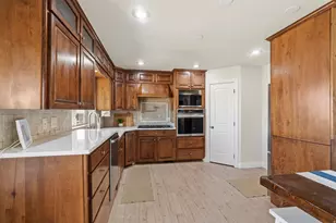 834 N Dusk Cir W, Saint George, UT 84770 - Photo 11