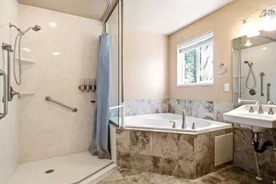 1089 W 2325 N, Layton, UT 84041 - Photo 29