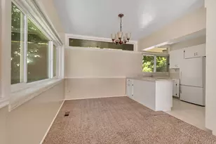2242 N 390 E, Provo, UT 84604 - Photo 9