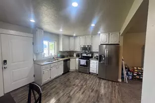 661 E 1225 N, Ogden, UT 84404 - Photo 9