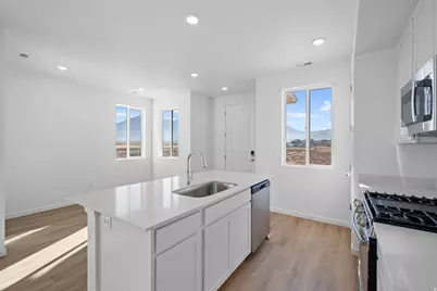 1338 E 1670 N #820, Payson, UT 84651 - Photo 3