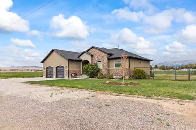 130 N 100 E, Gunnison, UT 84634 - Photo 3