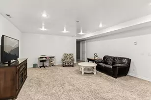 130 N 100 E, Gunnison, UT 84634 - Photo 33
