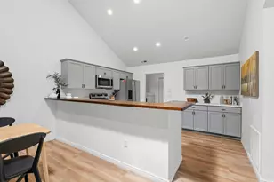 2047 W Abbey View Rd S, West Jordan, UT 84088 - Photo 13