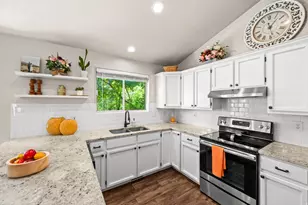 766 Rosewood Ln, Layton, UT 84041 - Photo 11