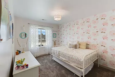 3196 N 1450 E, Layton, UT 84040 - Photo 17