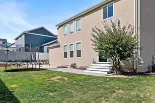 3196 N 1450 E, Layton, UT 84040 - Photo 27