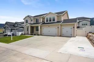 3196 N 1450 E, Layton, UT 84040 - Photo 3