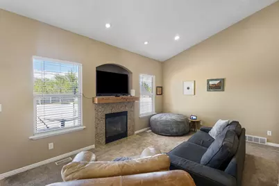 2482 W Adelaide Dr S, Riverton, UT 84065 - Photo 9