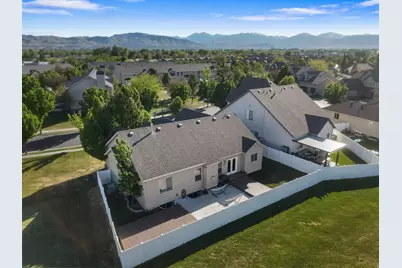 2482 W Adelaide Dr S, Riverton, UT 84065 - Photo 29