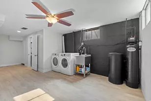 770 N Center St, Lehi, UT 84043 - Photo 29