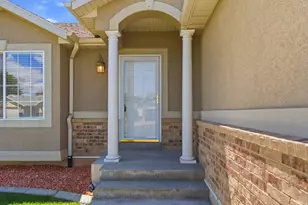2161 W Craig Ln, Syracuse, UT 84075 - Photo 41