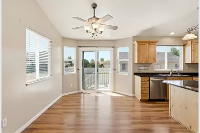 2161 W Craig Ln, Syracuse, UT 84075 - Photo 7