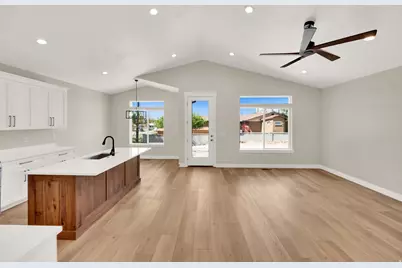 54 W Woodrow St, Murray, UT 84107 - Photo 9