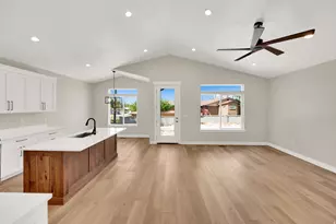 54 W Woodrow St, Murray, UT 84107 - Photo 9