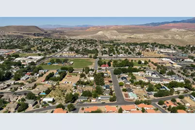 272 N 200 E #49, La Verkin, UT 84745 - Photo 3
