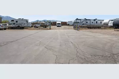 147 N 2000 W W #B STE2, Springville, UT 84663 - Photo 7