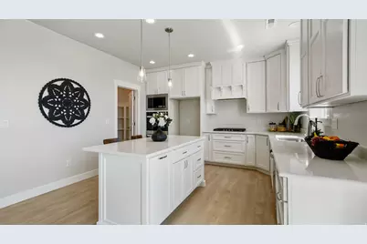 9579 N Bluebell Dr, Eagle Mountain, UT 84005 - Photo 13