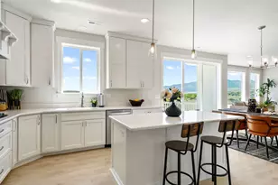 9579 N Bluebell Dr, Eagle Mountain, UT 84005 - Photo 11